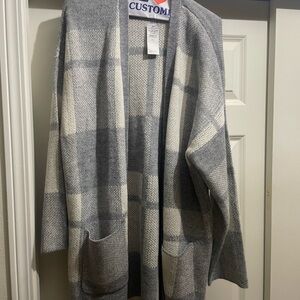 American Eagle Outfitters Gray and Cream Knit Cardigan